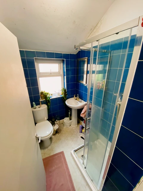 Lenton Boulevard, NG7 2BZ 1