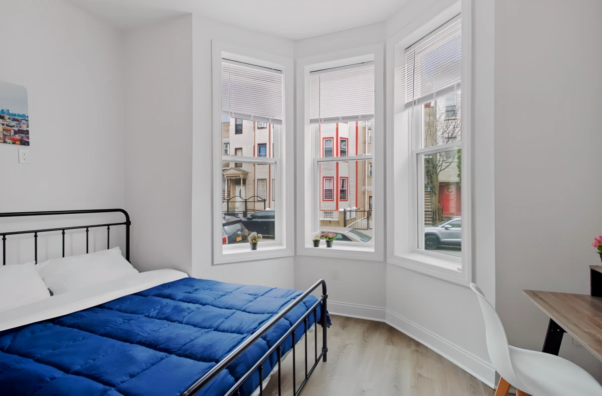 Cornelius Bushwick Home - chỗ ở sinh viên tại New York