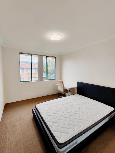 83 Dalmeny Ave 2