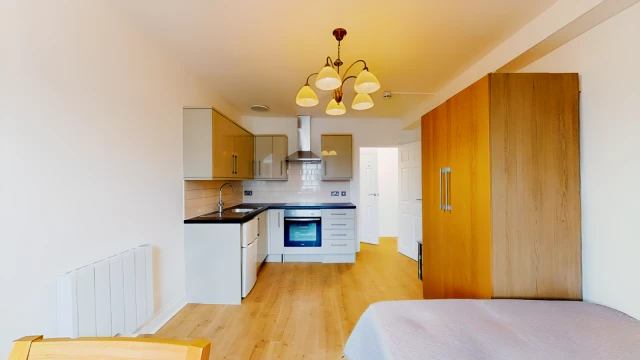 Nevern Place 25633# 3