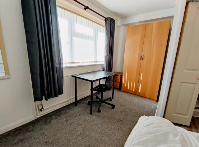 261 Sir Henry  Parkes Road - コヴェントリーの学生向け宿泊施設 - room 1