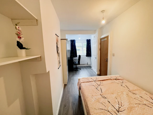161 Charter Avenue 1