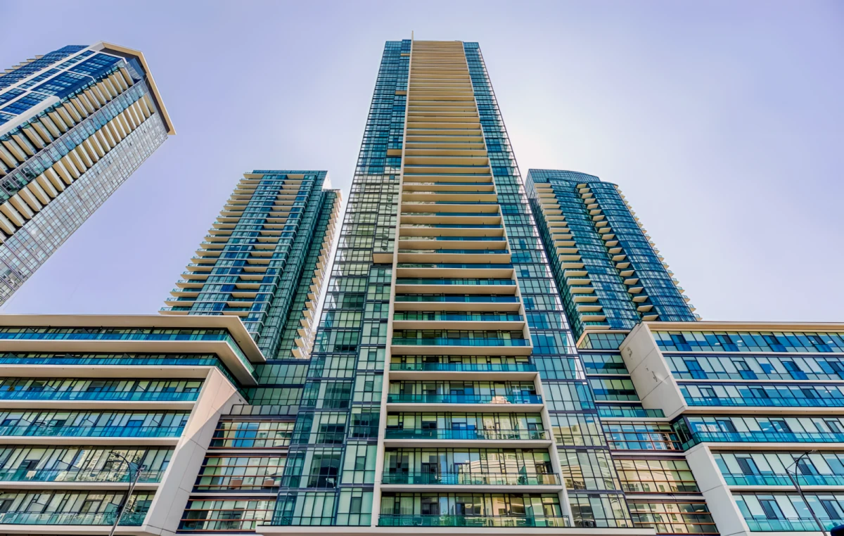 302 - 4070 Confederation Parkway 0