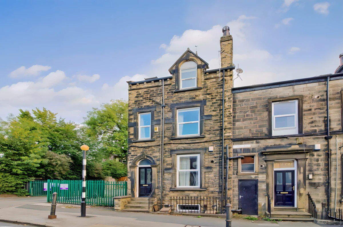 Victoria Road 26497# 0