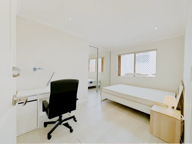 2A Barker St 2
