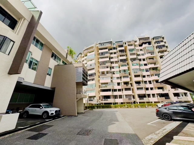 Lakepoint Condo - HM 1