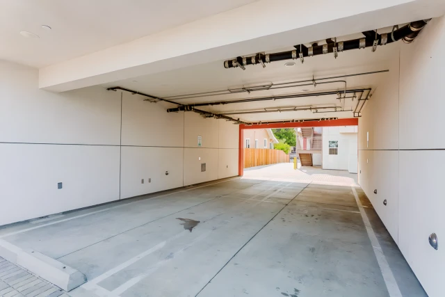Fedora Villas (1210 Fedora St) 4