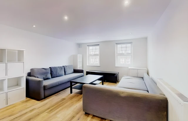 LH-Commercial Road 4