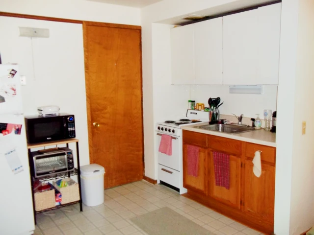 1308 Spring St 2
