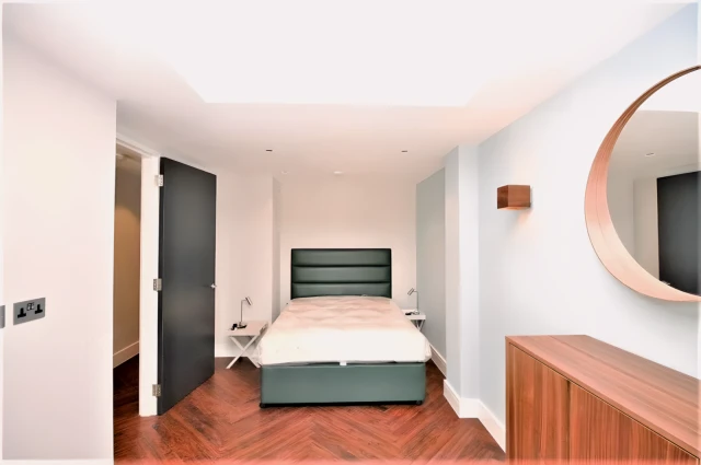LH-Penrose Street 4