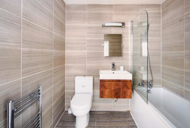 LH-Peter Heathfield House 4