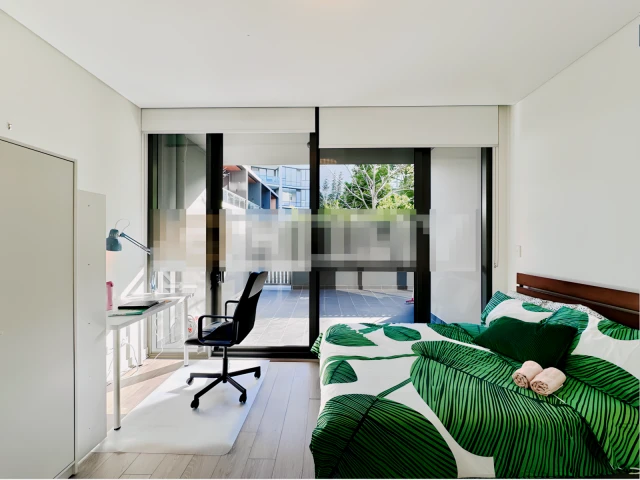 34 Rothschild Ave 1