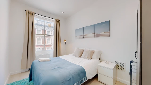 Hogarth Road 27957# 4