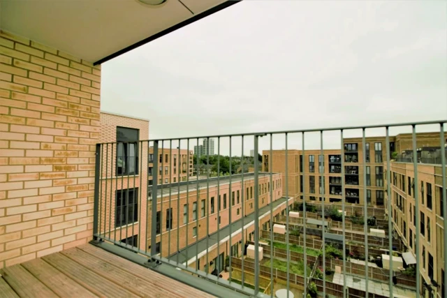 UM-Mostyn Building 4