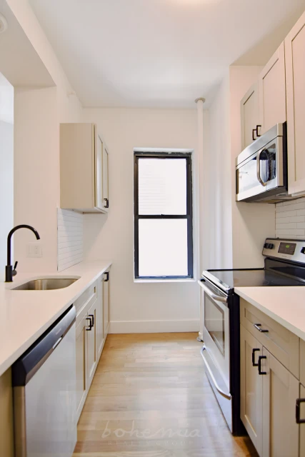 504 W 159th St 1