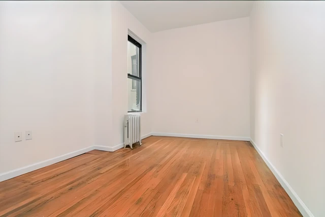 3427 Broadway 2