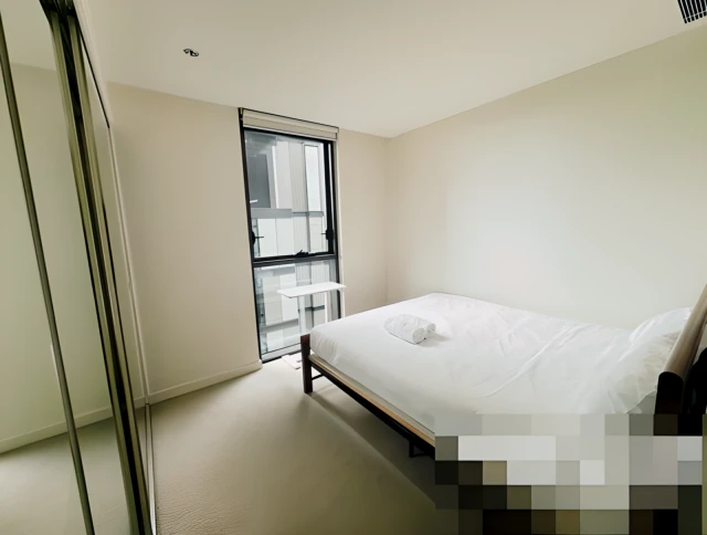 8 Waterside Place - Melbourne student accommodation - 2 Bed 2 Bath