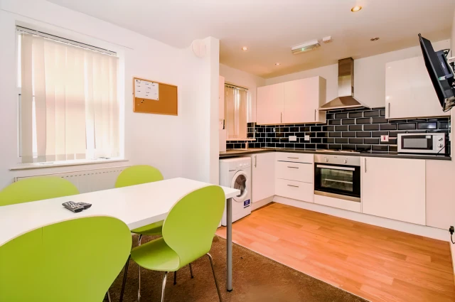 Hyde Park Road 28812# 2