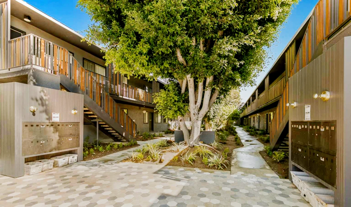 4136 Grandview Blvd 0