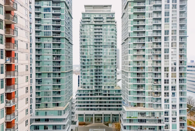 EQ2(60 Town Centre Court) 4