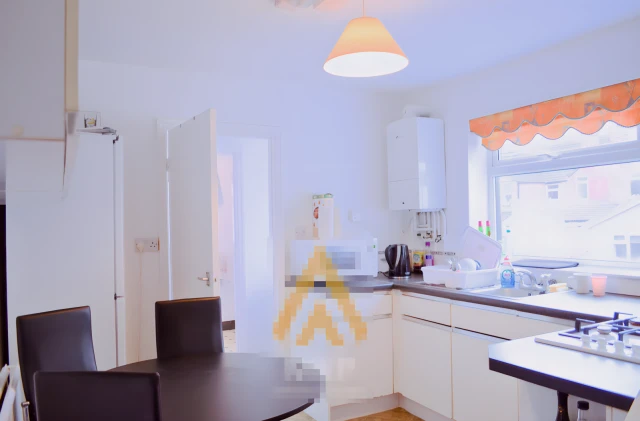 Entire Place·1B1B···Flat 2, 3 St. Edwards Road, Selly Oak 4