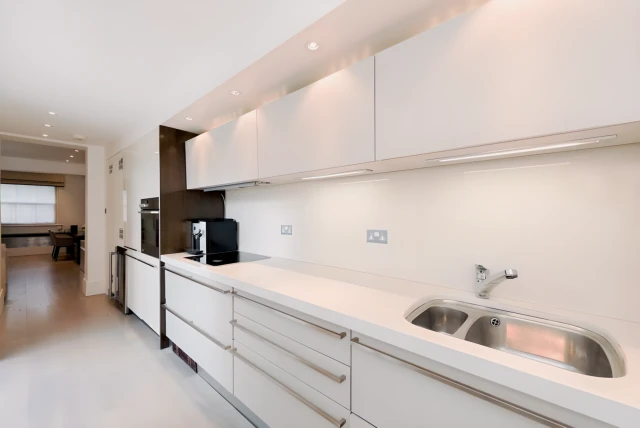 LH-Queensdale Walk 3