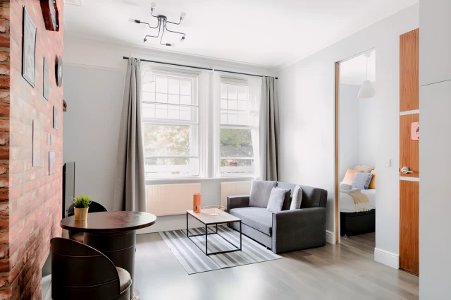 Vauxhall Bridge Road 29394# 1