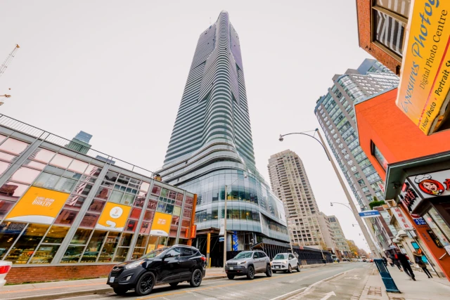 Wellesley On The Park(11 Wellesley)