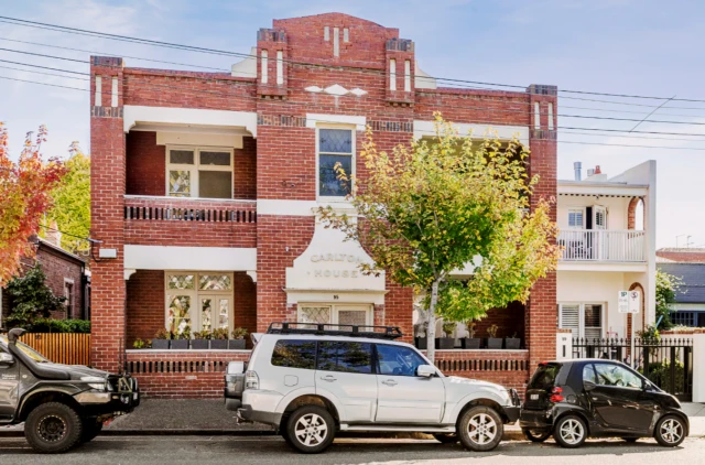 Simpson Street Apartments 1