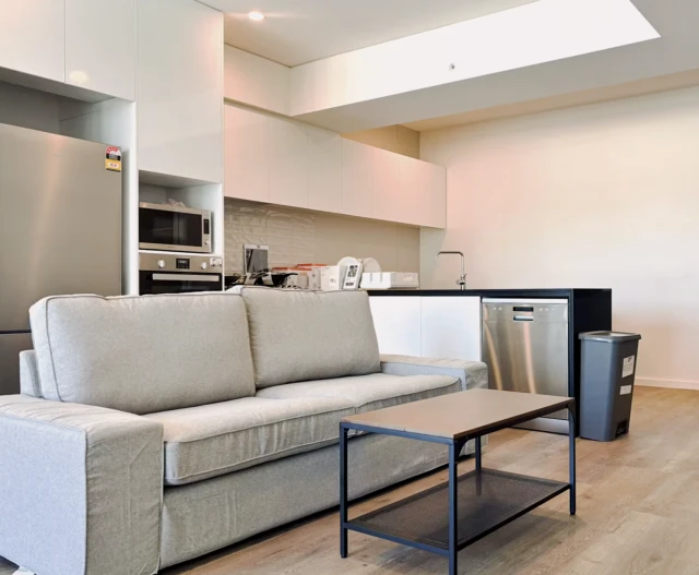 116 Waymouth Street 4