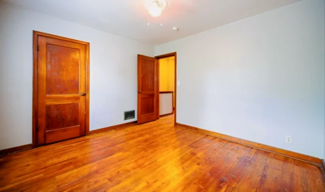 207-215 E. Hudson Street 2