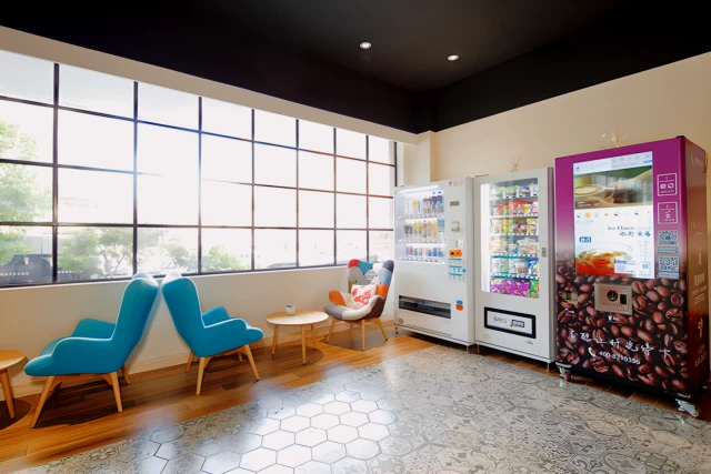 Zhongxing Road Metro Station Store - CJIA Apartment 4