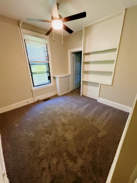 CA - 4016 Pine Street 4