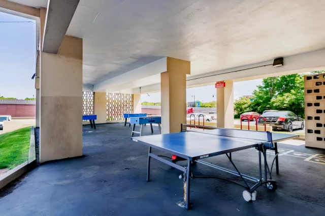 Riverside Towers Apartment Homes 4