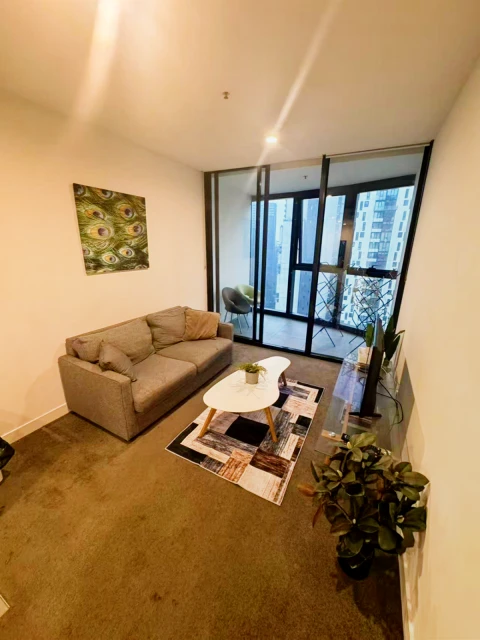 105 Clarendon Street - Melbourne student accommodation - 2 bed 1 bath - 3112  [HMA009]