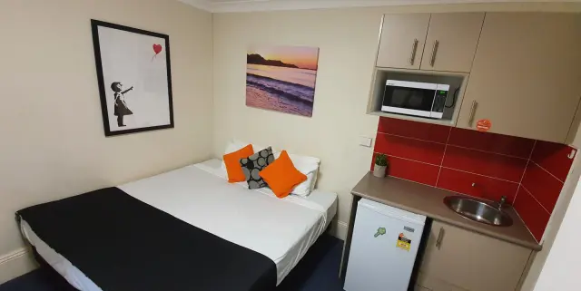 Redfern 3