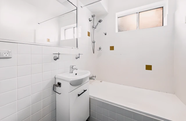8/28 Meadow Crescent,Meadowbank,New South Wales 2114 4