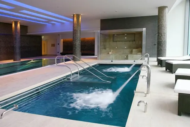 Flat 21,  1 Pan Peninsula Square, LONDON, E14 9HG 4