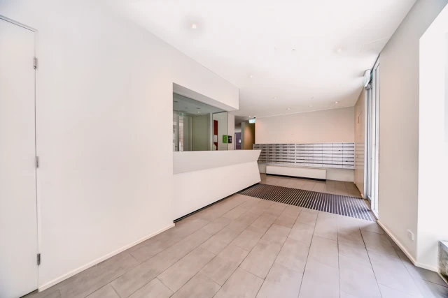 24 Barkly Place 1