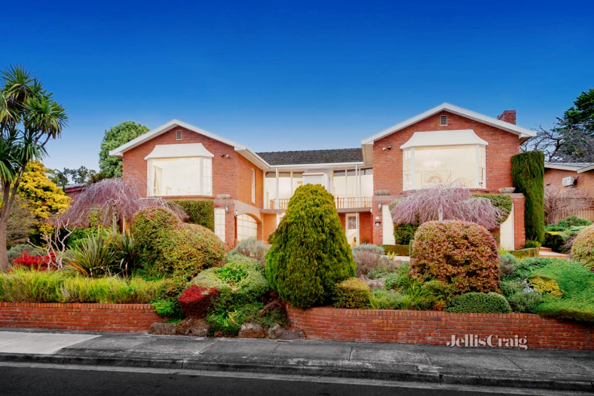 12 Stirling Crescent, Glen Waverley 0