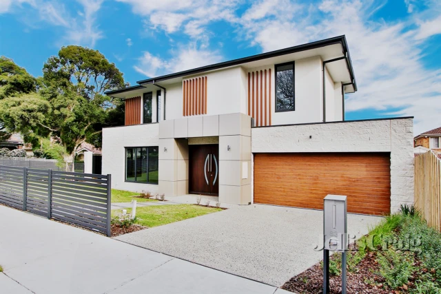 83 Normanby Road, Kew