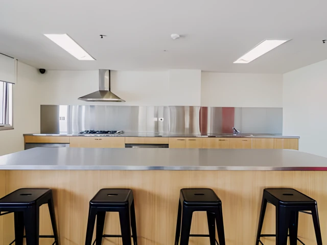 UniLodge Metro Adelaide 4