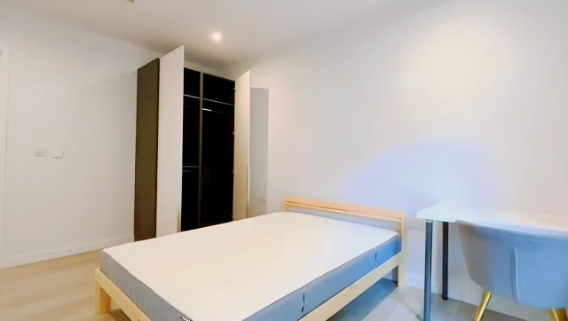 Shared Place·3B3B·102·1·Park Central East, Elephant Park 1