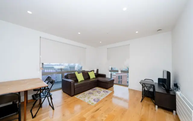 Flat 8 12 Rathbone Market, Barking Road, LONDON, E16 1GZ 4