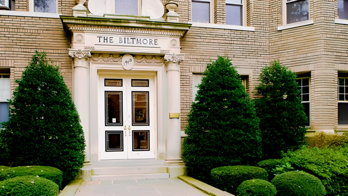 The Biltmore Apartments 0