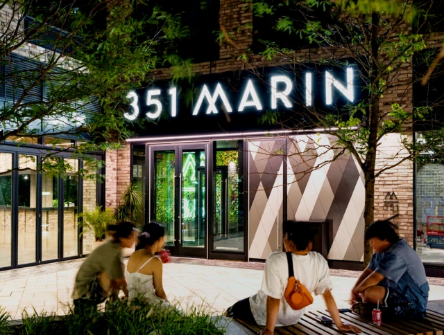 351 Marin 1