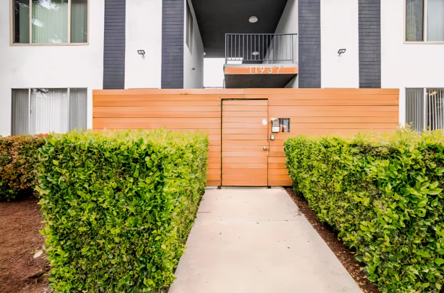 11937 Avon Way(BG) 1