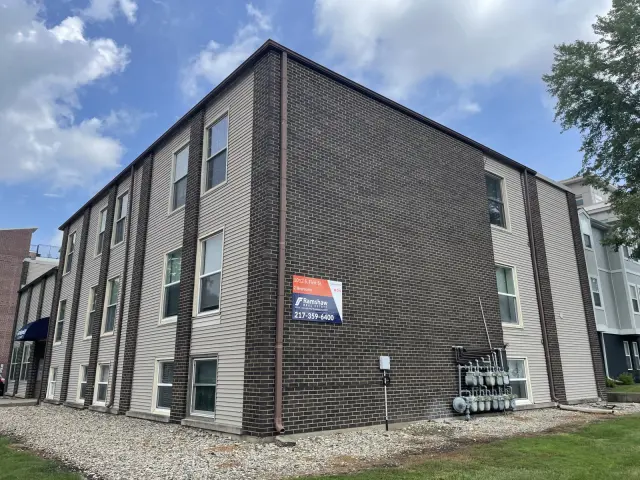 1012 S First St, Champaign, IL 61820 1