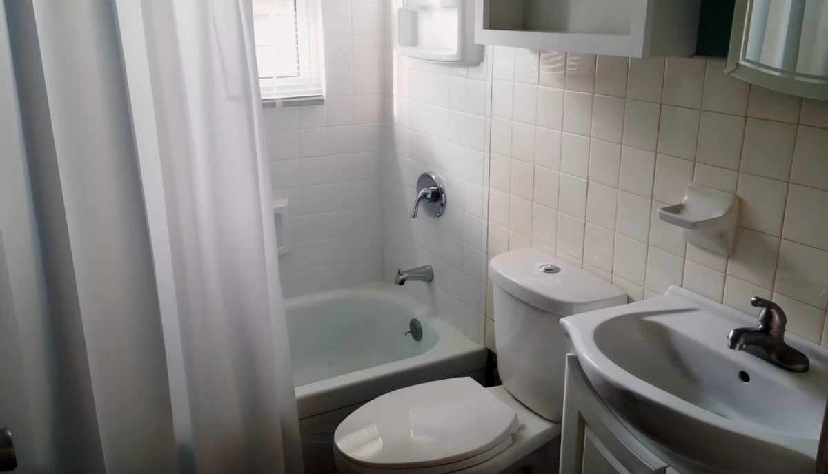 2902 Lawndale Drive 0