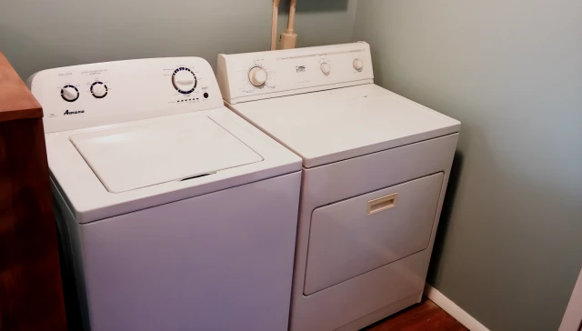 2902 Lawndale Drive 1